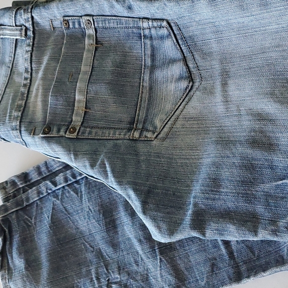 New York Blue Jeans - Picture 2 of 2